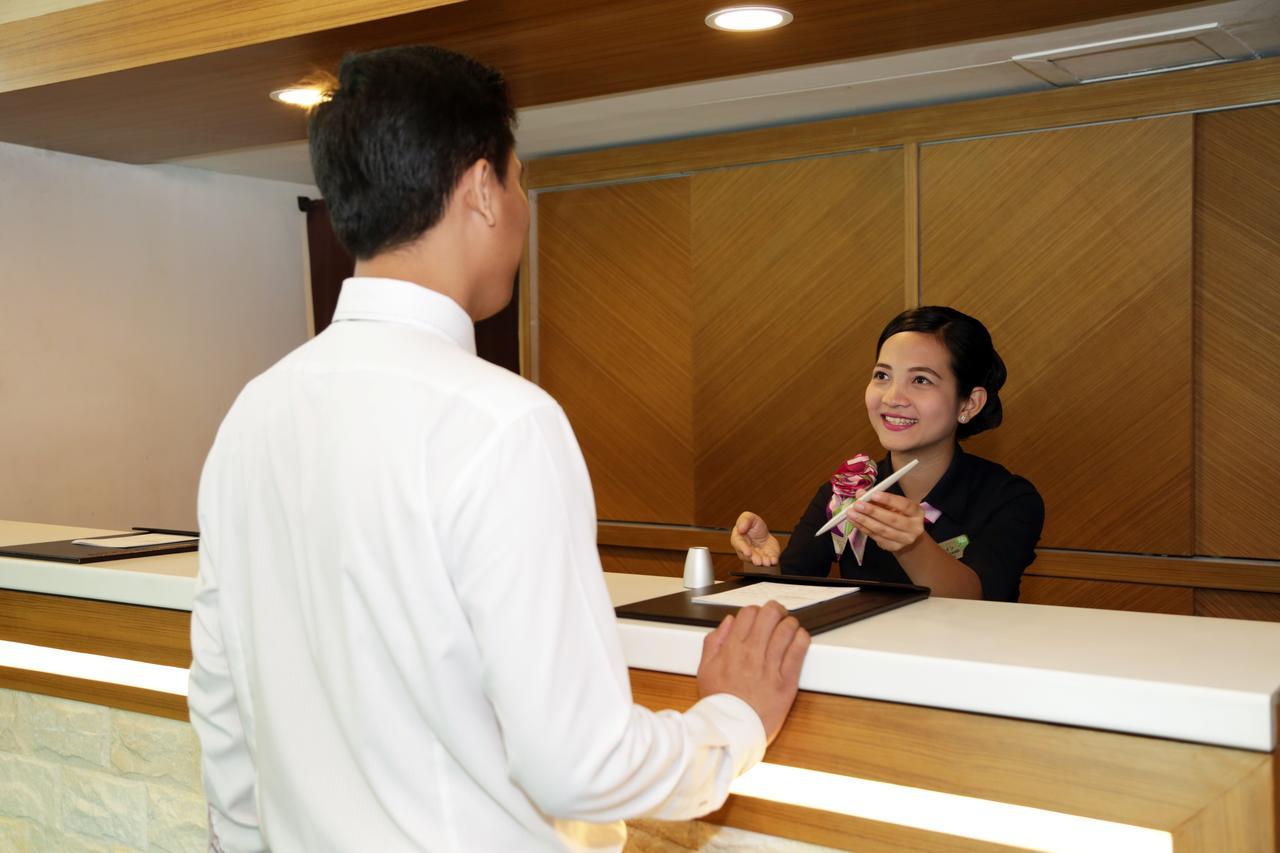 Super Hotel Yangon Exterior photo