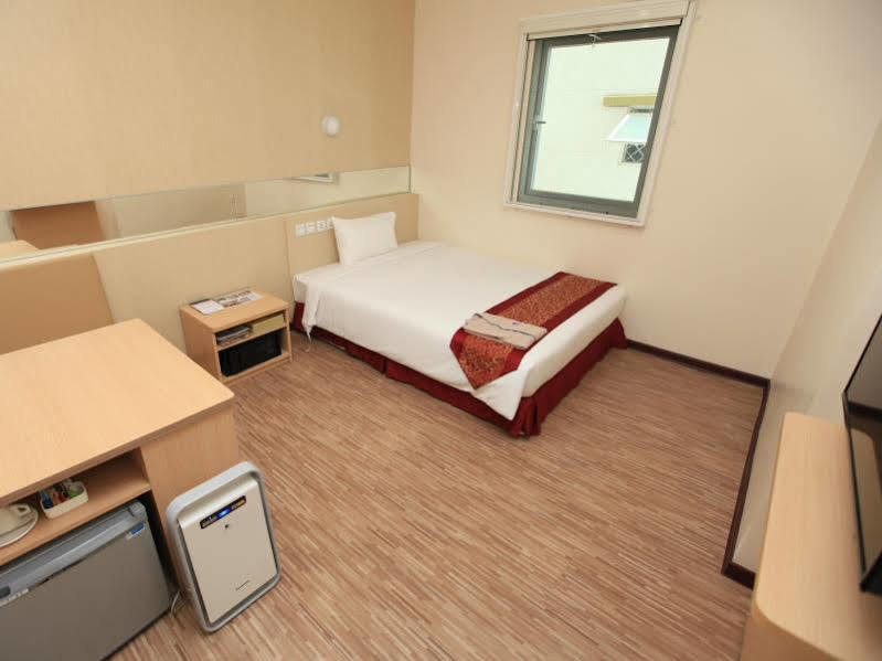 Super Hotel Yangon Exterior photo